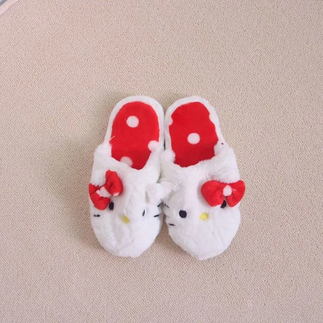 Kawaii Fuzzy Kuromi Slippers